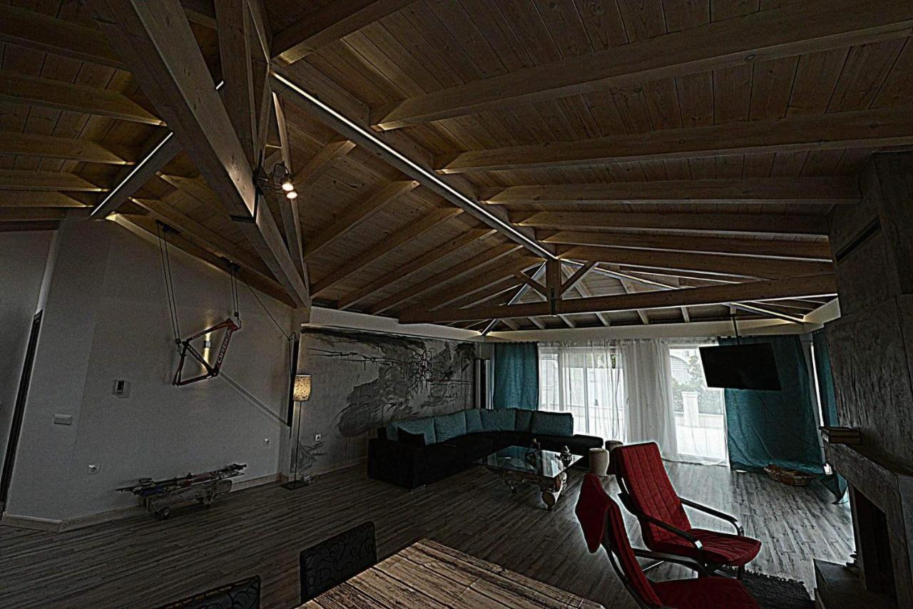 Wood Metal Glass Appartamento *