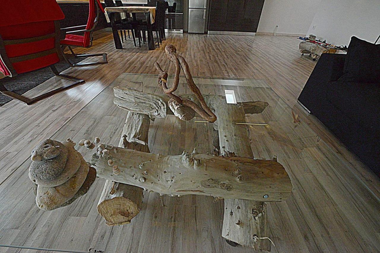Appartamento Wood Metal Glass *